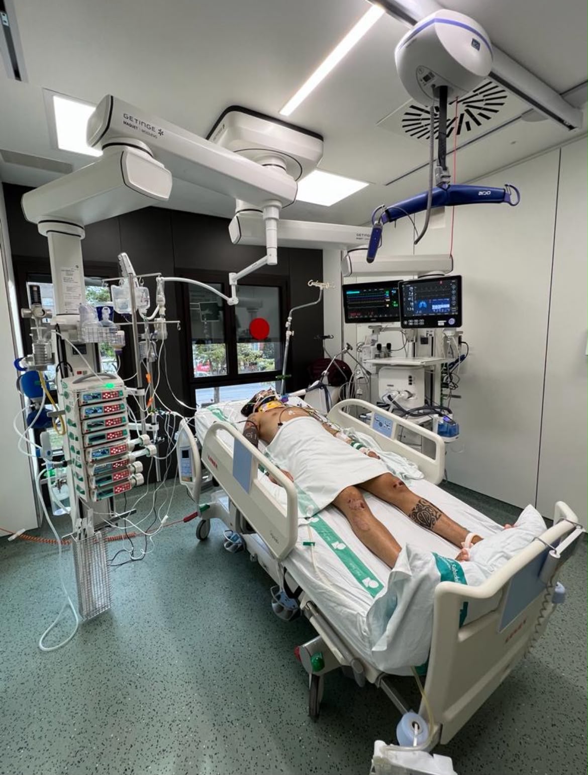 Oriol Rosado en el hospital
